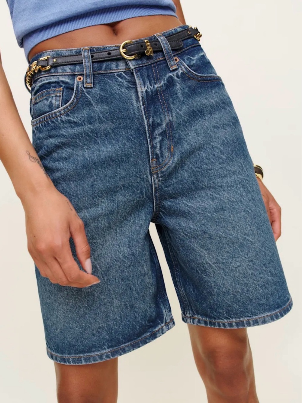 Reformation Hale High Rise 8” Jean Shorts Blue - Size 27 - Picture 2 of 7